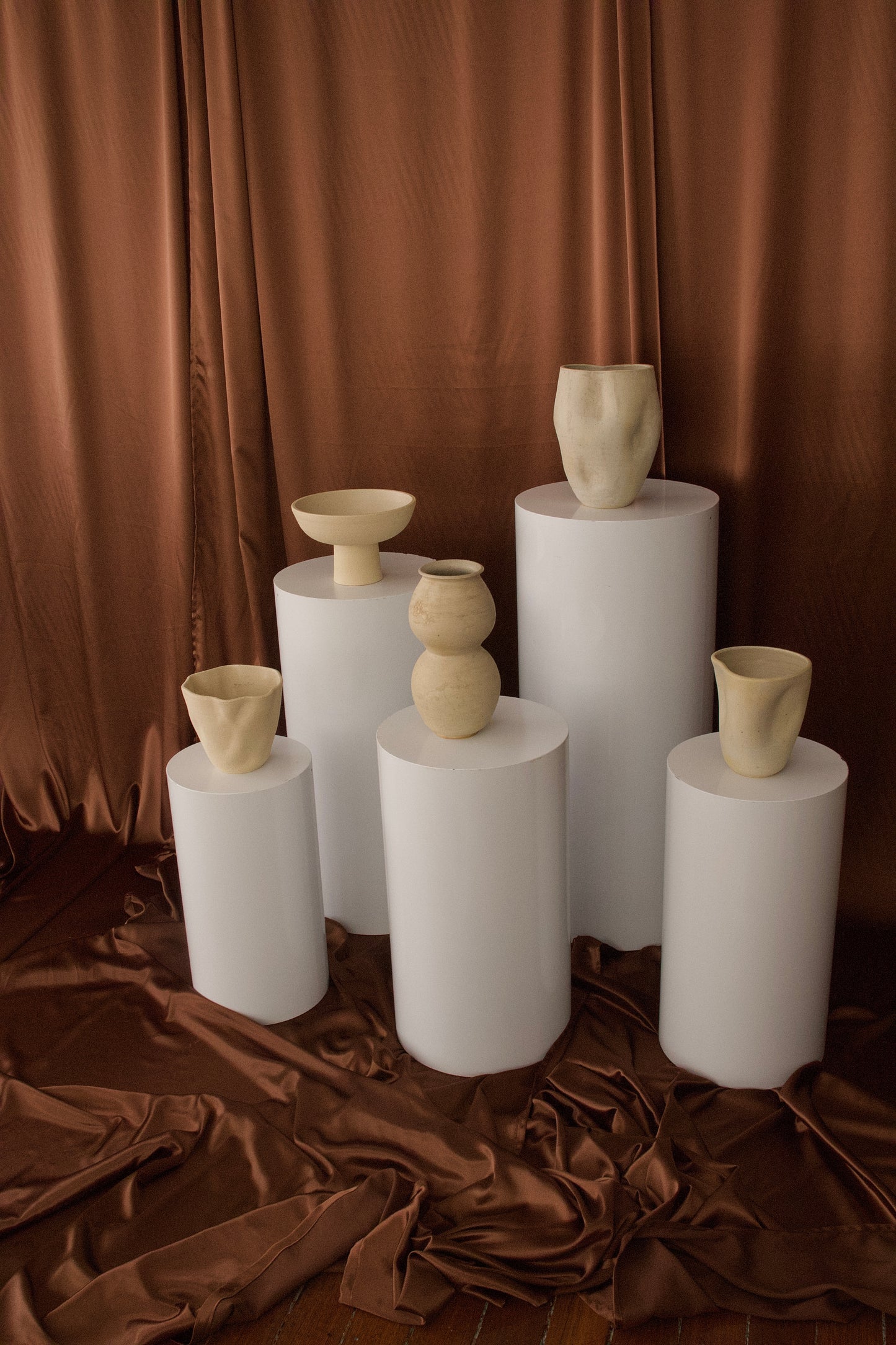 PEDESTAL VESSEL